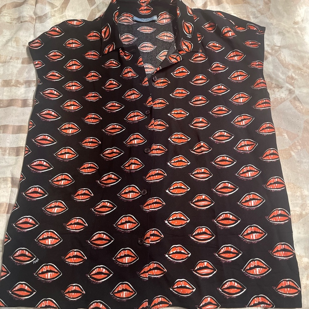 Prada shirt size L in excellent condition